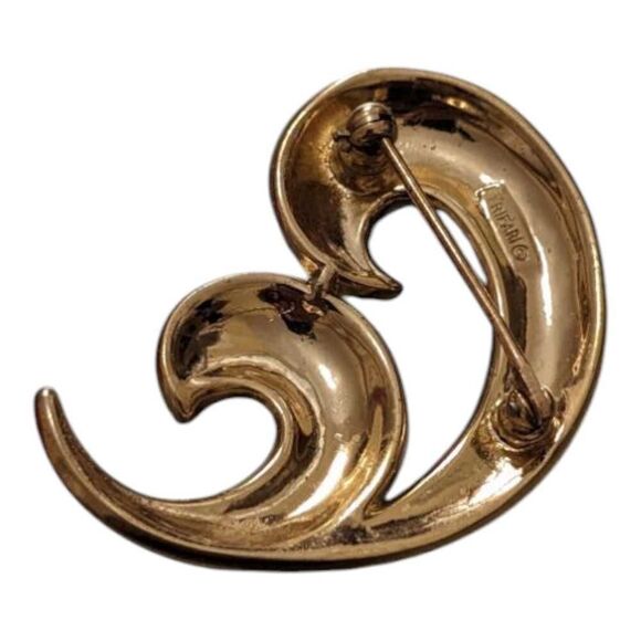 Vintage Crown Trifari Gold Tone‎ Swirl Brooch Wave Pin Signed - Picture 2 of 3